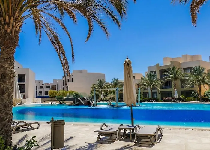 2bedroom Overlooking The Pool Mangrovy شقة